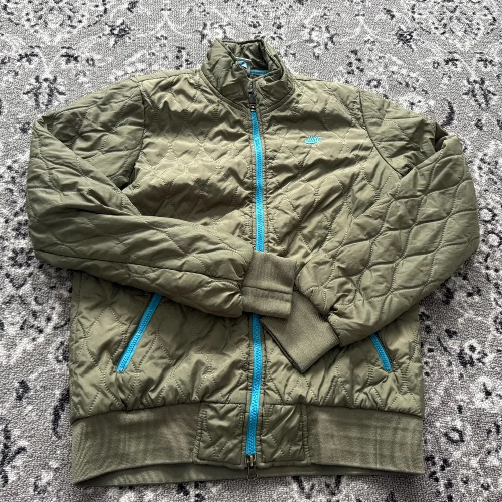 Women’s Vintage Nike Quilted Coat Jacket Size M 8-10 Green and Blue - Picture 2 of 11